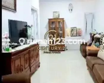 Rumah 2 Lantai Sudah Renovasi di Villa Bintaro Dekat Sektor 9