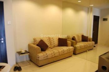 Sewa Apartemen Cosmo Mansion 1 Bedroom Lantai Tengah Furnished