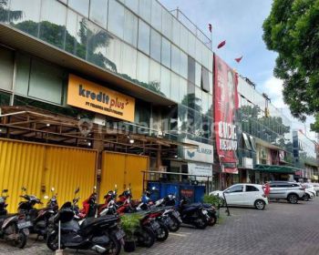 Disewakan ruko gandeng komersial di Jl karang Tengah,bona indah Lebak bulus