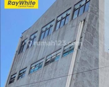 Gedung 4 Lantai Mainroad Soekarno Hatta Regol Bandung