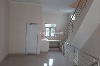 Sewa Ruko Bersih Terawat 2 Lantai Padalarang Mainroad Dekat Tol