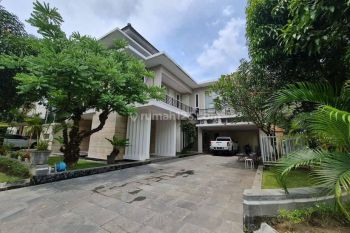 Rumah sultan dalam perumahan jalan Kaliurang km 8