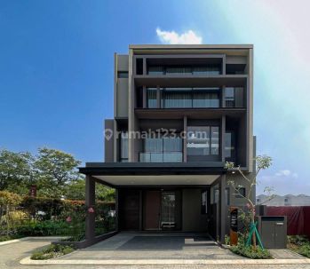Rumah Bagus 3 Lantai di Cluster Kanade, The Zora Bsd