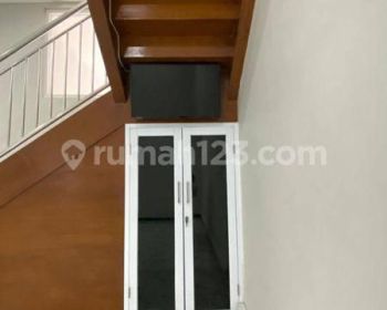 Dijual Rumah Siap Huni Lokasi Citraland Surabaya