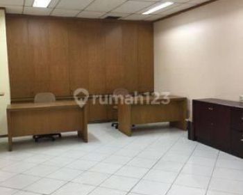Disewakan Gedung Siap Huni Lokasi Strategis di Menteng Jakpus