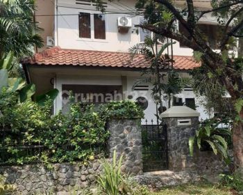 Rumah Asri Dekat Kebun Raya