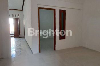 RUMAH BARU RUNGKUT ASRI