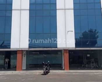 Ruko Besar Modern Mewah Kawasan Strategis Jagakarsa