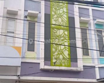 Termurah Ruko 3 lantai Perak Timur Dekat Pelabuhan strategis