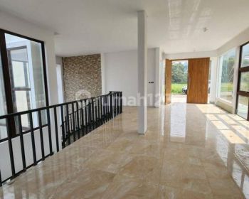 Rumah Villa 2 Lantai Downslope Best View di Dago Village Bandung