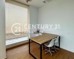 thumbnail-disewakan-office-soho-capital-semi-furnished-lantai-tinggi-2