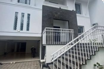 Disewakan Rumah Bagus Kebayoran Baru Jakarta Selatan