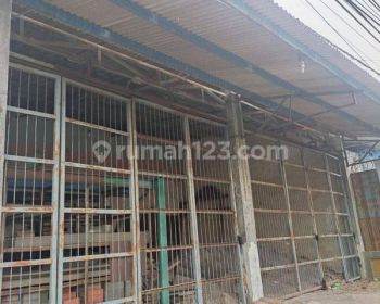 Dijual Rumah Hitung Tanah di Jalan Raya Muktiharjo Semarang