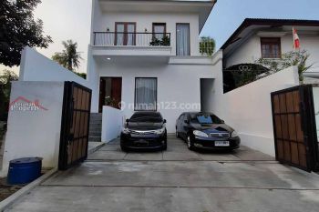 Hunian Asri Dalam Komplek Besar Semi Furnish Cinere Depok