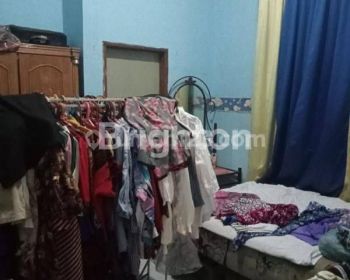 RUMAH INDUK BESERTA KOS KOSAN