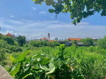 Dijual Tanah Bagus Persis Depan Pantai Kedonganan, Badung