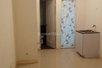 Apartemen Green Pramuka Tower Biru chrysant Lantai 5 View Pool Unfurnished Hanya