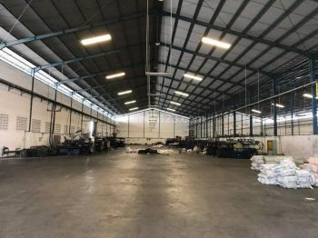 Gudang Siap Pakai Ijin Industri di Raya Wringinanom