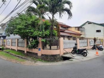 Dijual Rumah di Tanjung Duren Utara Luas 321 m2 SHM
