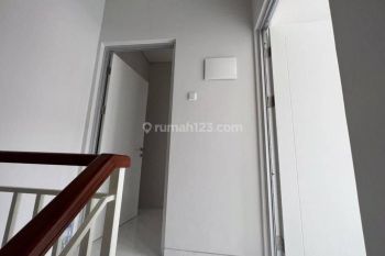 Dijual Cepat Rumah Milano Village 2 Lantai Siap Huni