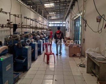 Dijual Gudang Sadang Industri 2 lantai full