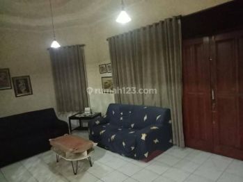 Rumah di Komplek Yang Sudah Lengkap