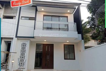 Limited Rumah Sudut Dua Lt Antapani Kota Bandung 264M10