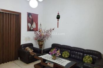 Good Deal Rumah 2 Lantai Sayap Riau Bandung