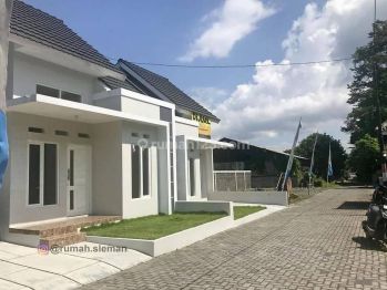 Rumah Modern Minimalis Strategis Jalan Tajem Maguwo utara Lotte Mart