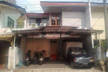 Rumah kantor cempaka putih luas tanah 120m2 parkir memadai hanya 3Man