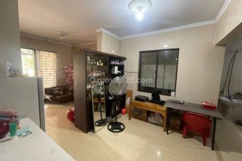 Disewakan Rumah Di Casa Jardin 6X18 semi furnish sangat rapi lokasi sangat bagus