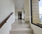 thumbnail-for-rent-big-house-at-de-park-bsd-city-semi-furnished-10