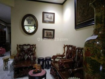 Rumah 2 lantai di Margahayu Raya row jalan lebar