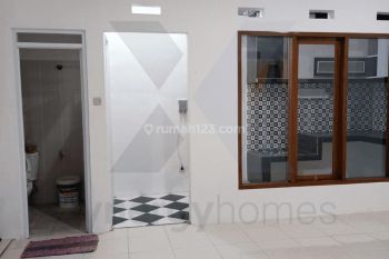 Rumah Dijual 2 Lantai di Sariwangi, Parongpong, Bandung