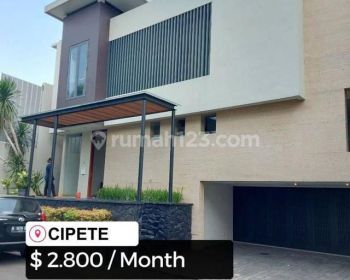 Disewakan Rumah dalam Townhouse di Cipete Jakarta Selatan