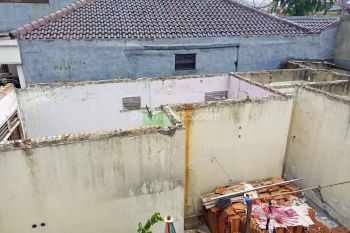 Jual Rumah Hitung Tanah di Plafon Pulo Gadung Jaktim