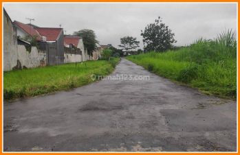 Tanah SHM Sleman 200m Ringroad Utara Yogyakarta