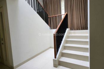 Rumah Bagus Furnished di Kota Baru Parahyangan Tatar Pitaloka