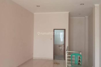 RUKO STRATEGIS 2.5 Lantai di SAYAP SUDIRMAN