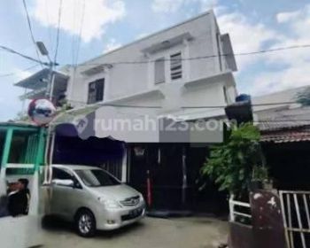 Dijual Rumah di Petir Utama Cipondoh Tangerang