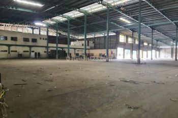 Gudang di Pulo Gadung, Jakarta Timur 18.264m² Nego