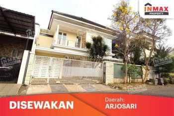 Rumah 2 Lantai di Graha Kencana Selatan Arjosari, Sangat Terawat