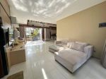 thumbnail-spacious-house-5-bedrooms-with-pool-at-gatsu-barat-fully-furnished-3