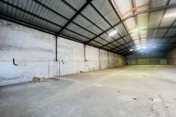 Gudang disewakan lokasi bagus dan strategis