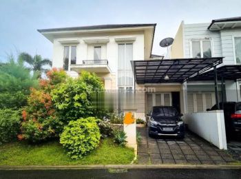Di Jual Cepat Rumah Second 2 Lantai Semi Furnish