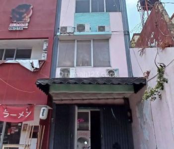 Ruko Furnished Pinggir Jalan Boulevard Grand City Siap Usaha