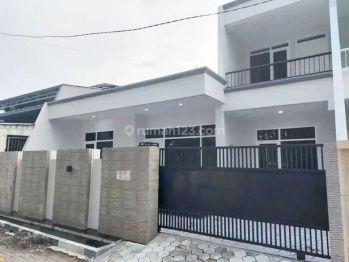 Rumah Baru di Tengah Kota di Pondok Indraprasta
