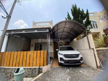 Rumah 2 Lantai di Villa Esperanza Ngaliyan Semarang