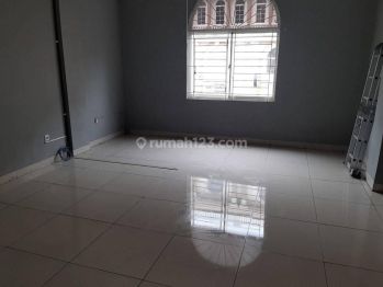 Disewakan Ruko Sudah Ada Sekat Kantor Harga 105jt Per Tahun Di Green Lake City