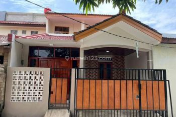 Rumah Siap Huni 1,5 Lantai Di Taman Harapan Baru